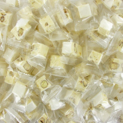 Nougat amandes mini cubes pliés vrac 5kg
