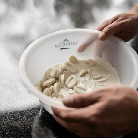 Cul de poule Valrhona