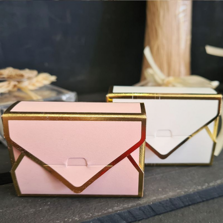 Boîtes Ella rose et or par 10