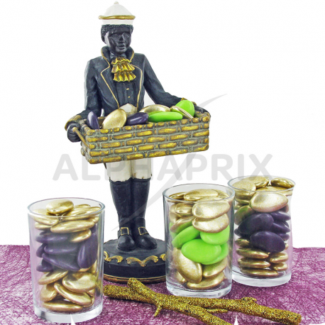 Figurine coloniale avec panier ouvert h: 23cm